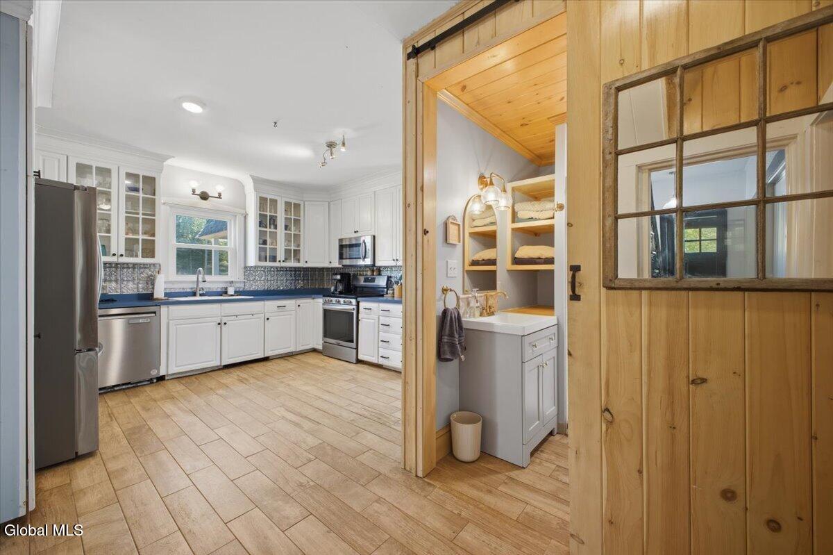 7952 Us-9 Pottersville NY 12860
