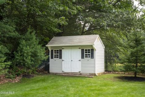 9 Autumn Court Wilton NY 12831