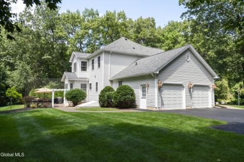 9 Autumn Court Wilton NY 12831