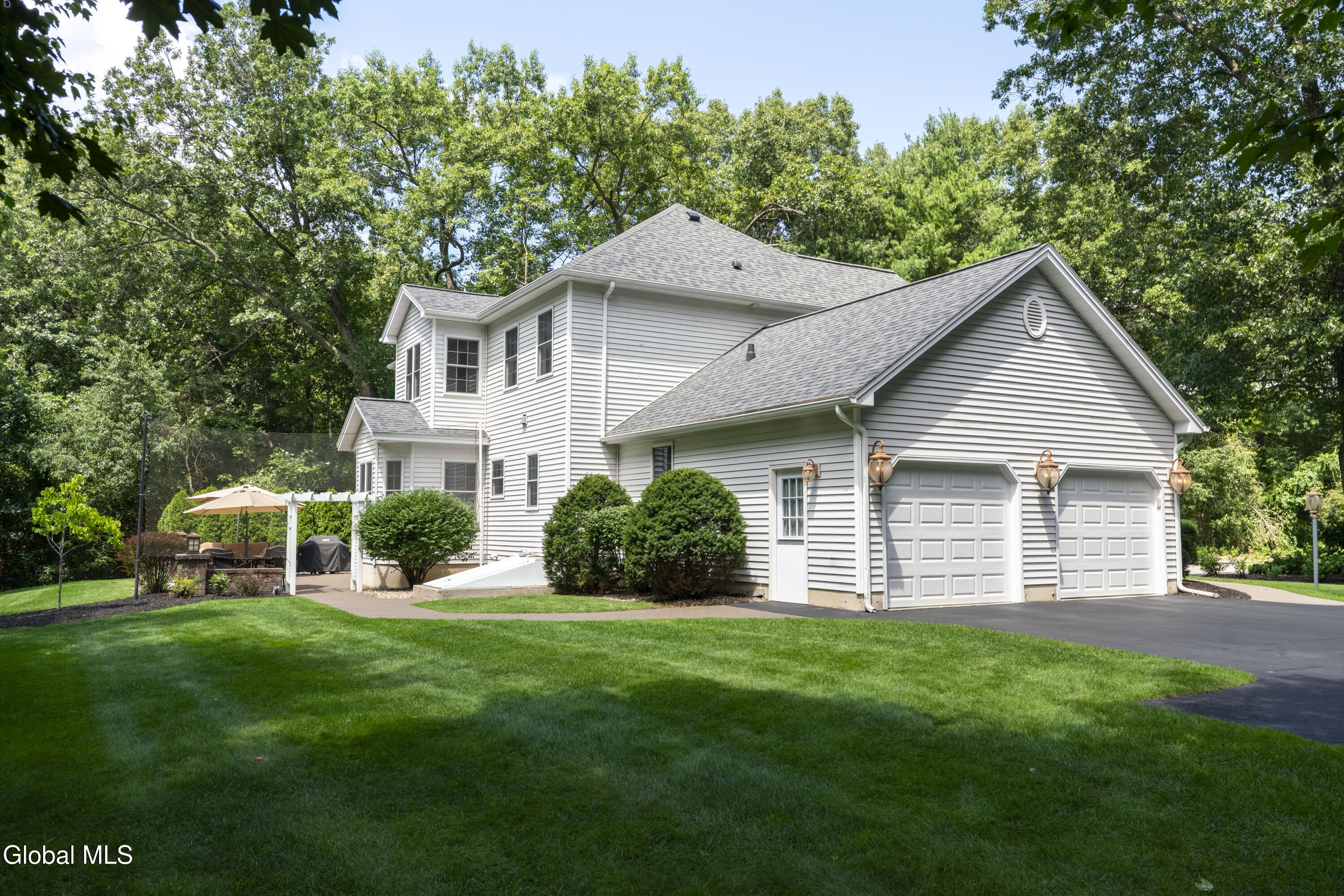 9 Autumn Court Wilton NY 12831