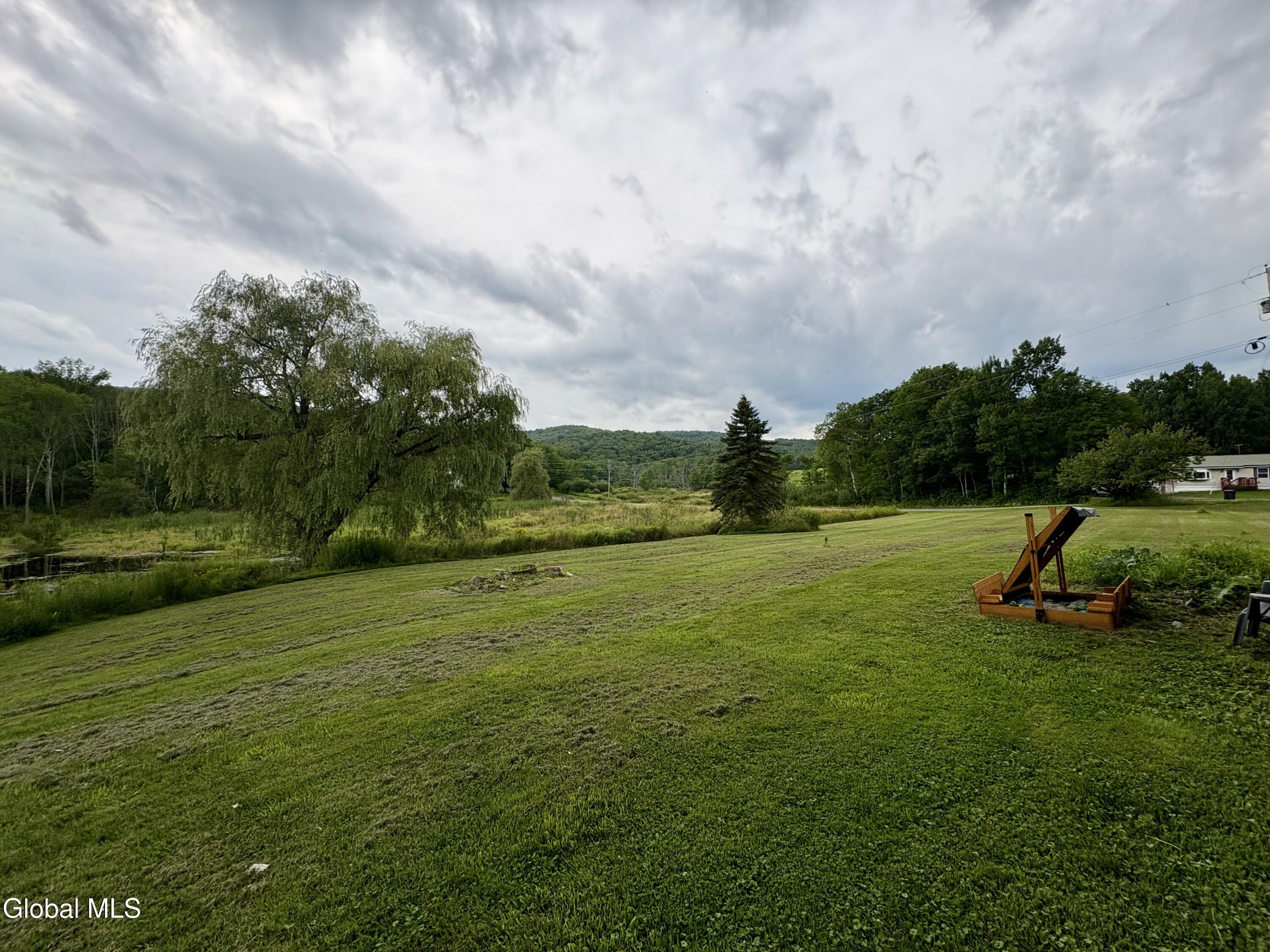 693 New York 10 Jefferson NY 12093