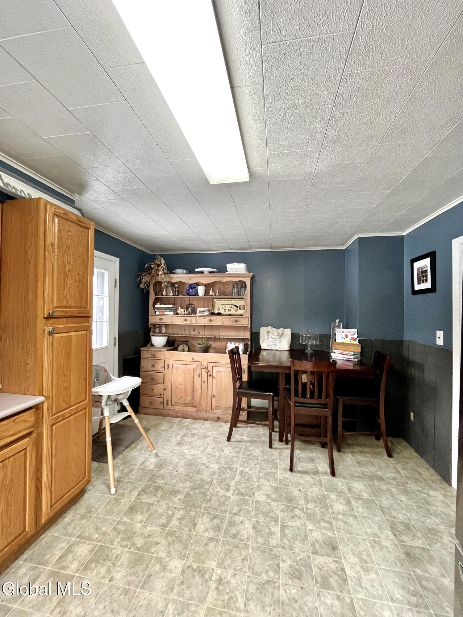 693 New York 10 Jefferson NY 12093