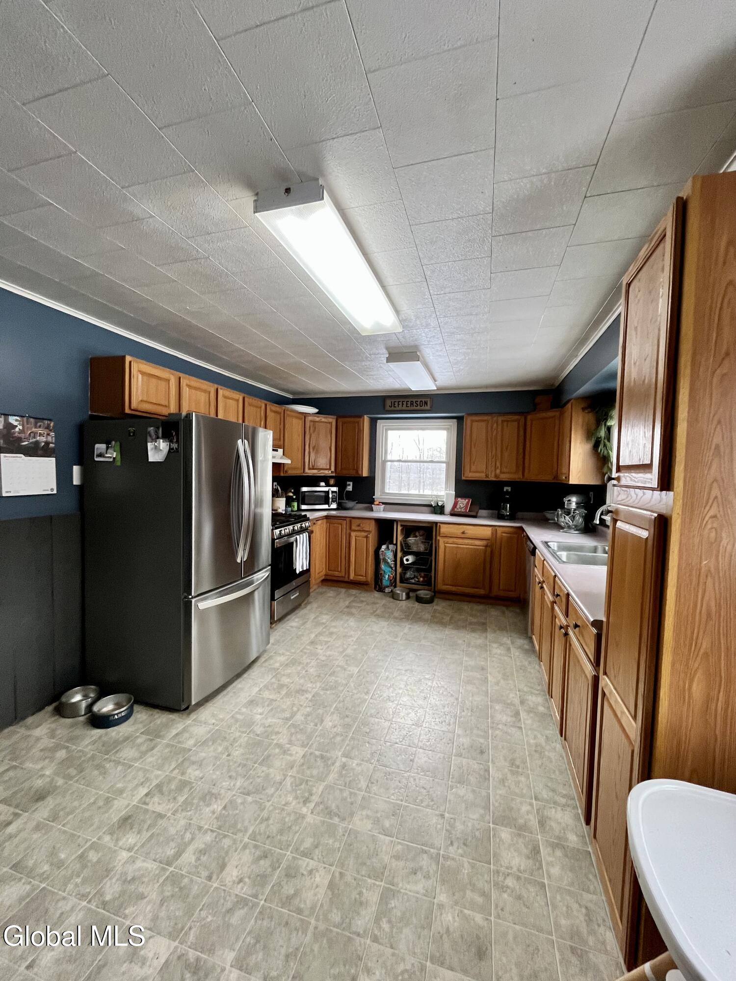 693 New York 10 Jefferson NY 12093