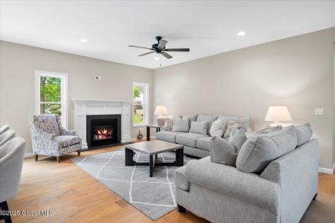 4 Berry Drive Queensbury NY 12804