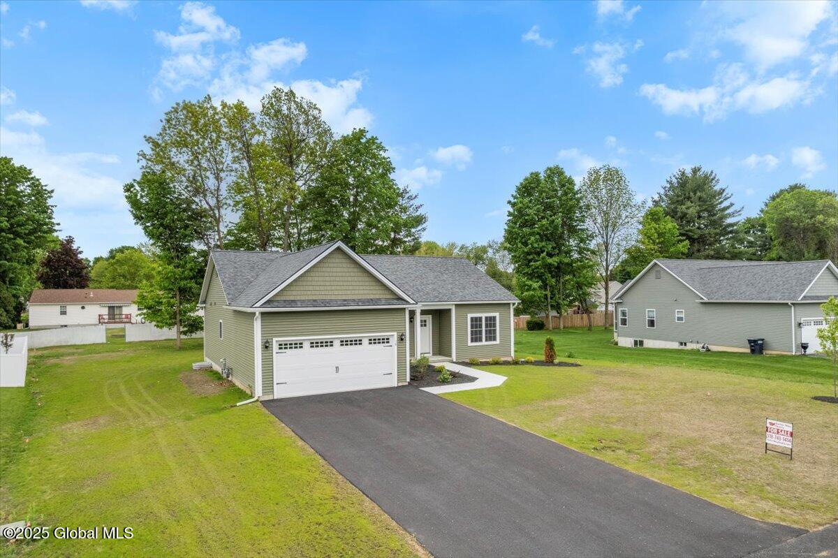 4 Berry Drive Queensbury NY 12804