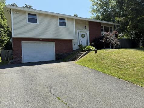 116 S Waldron Lane East Greenbush NY 12198
