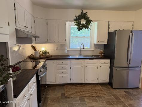 116 S Waldron Lane East Greenbush NY 12198