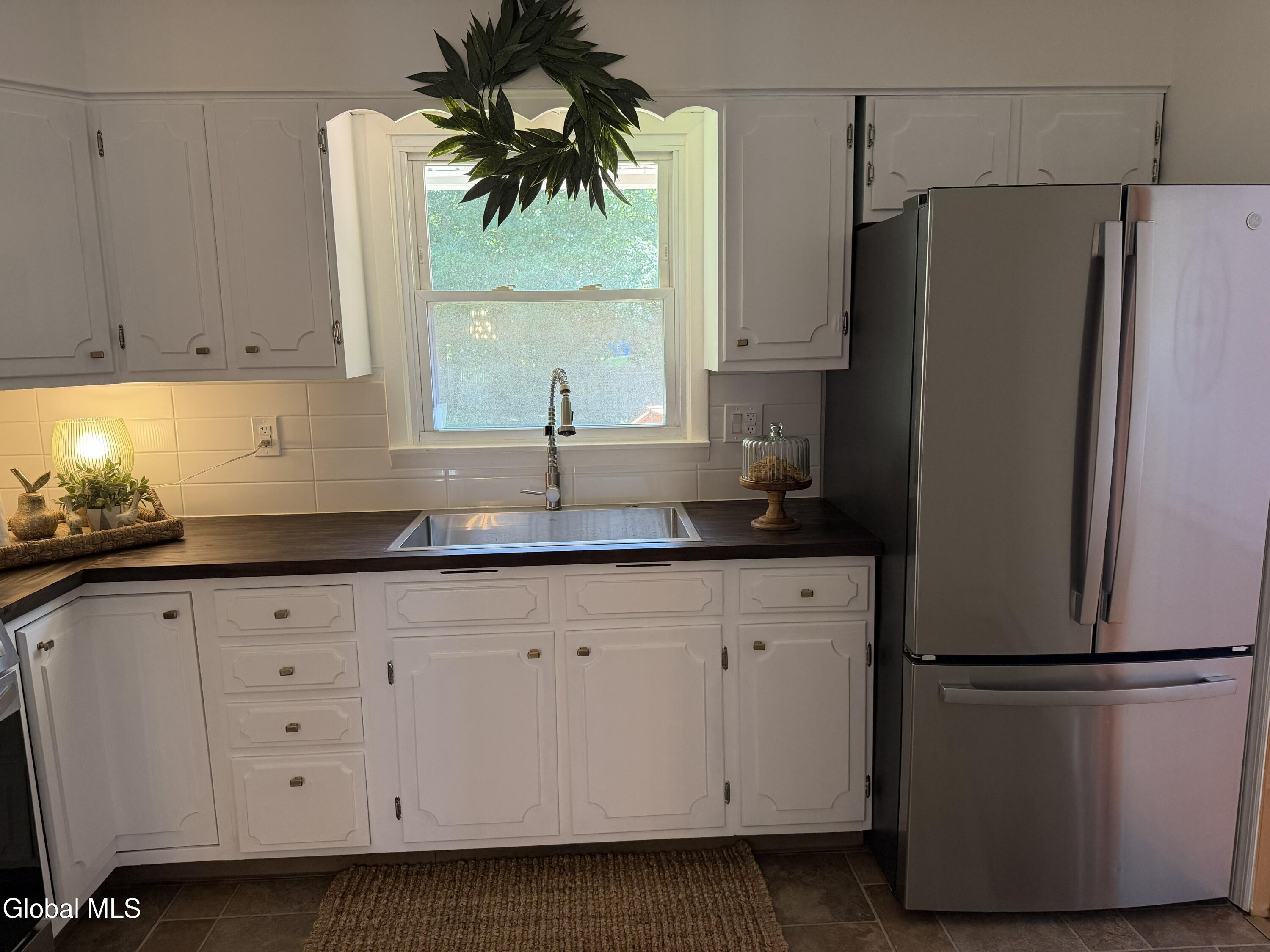 116 S Waldron Lane East Greenbush NY 12198