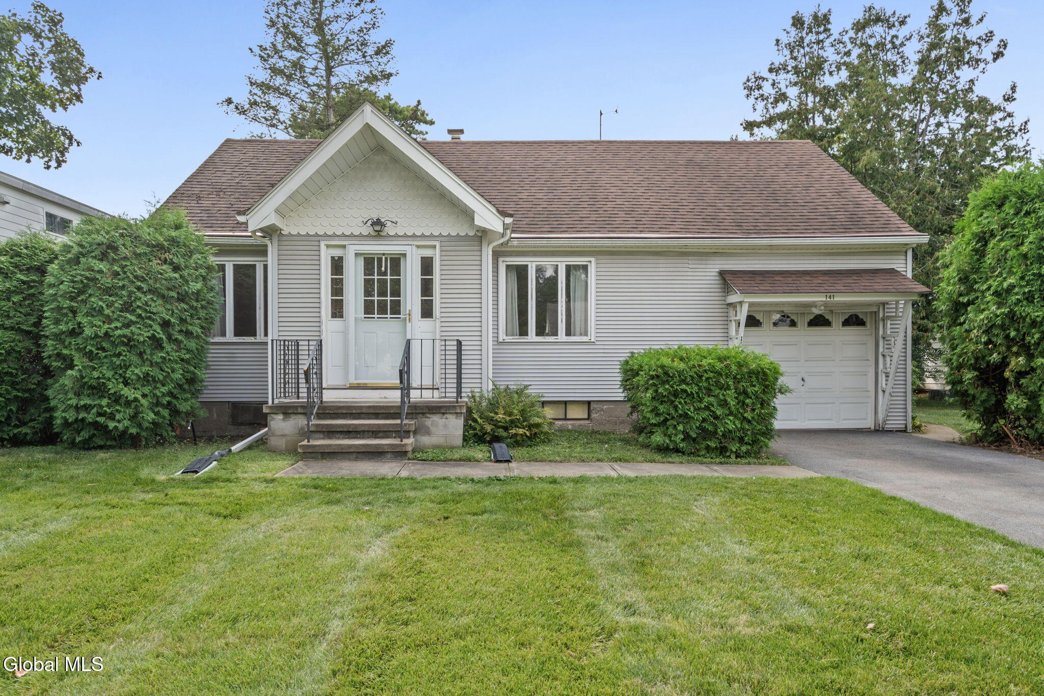 141 Polsin Drive Schenectady NY 12303