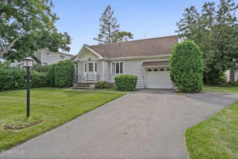 141 Polsin Drive Schenectady NY 12303