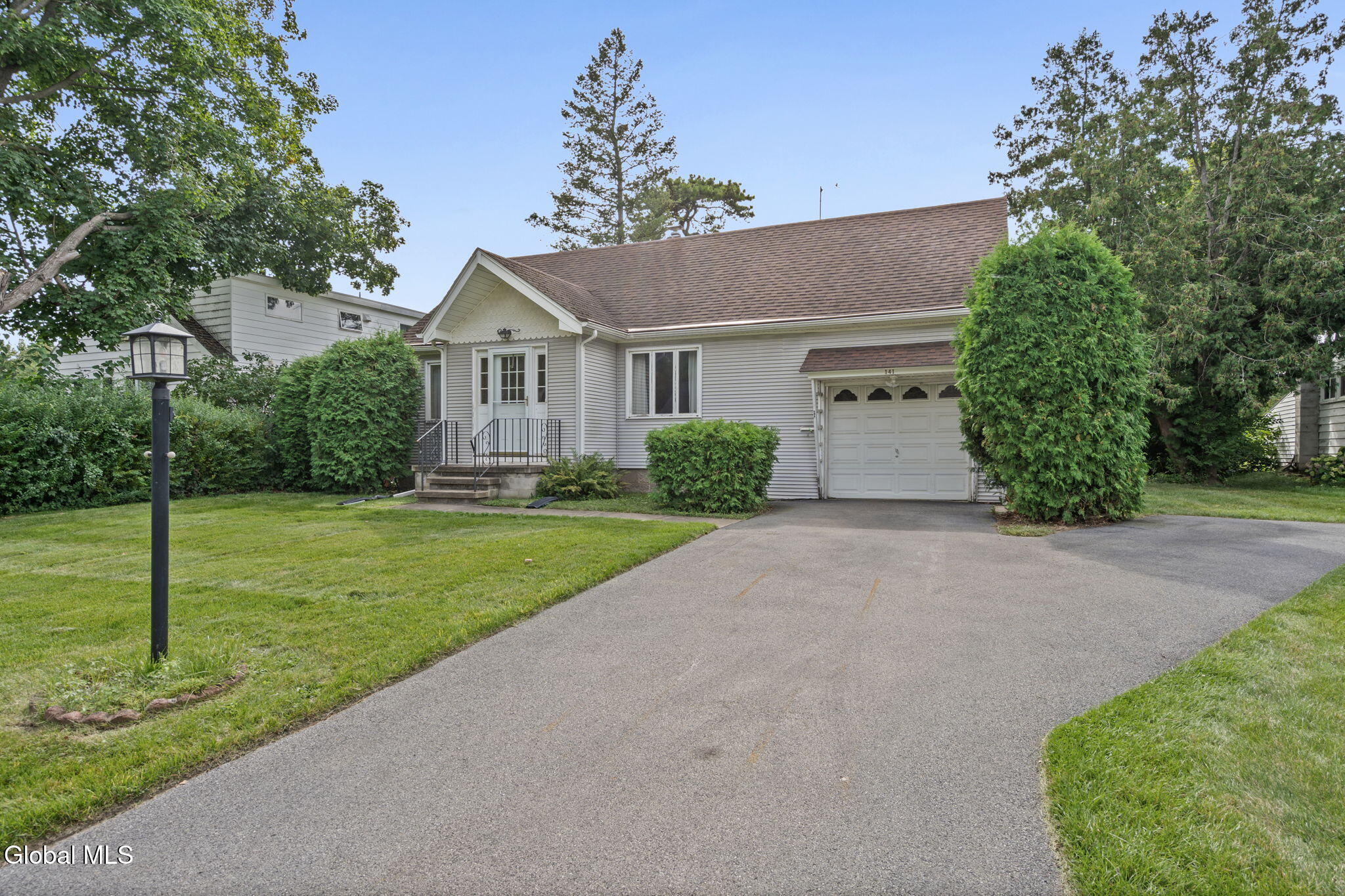 141 Polsin Drive Schenectady NY 12303