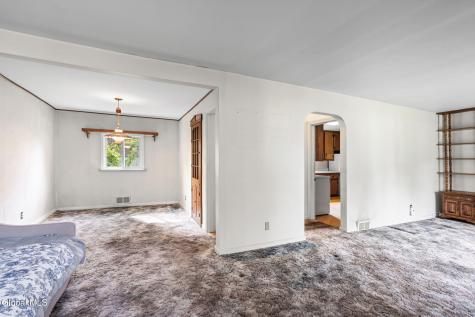 141 Polsin Drive Schenectady NY 12303