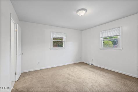 92 Fleetwood Avenue Albany NY 12209
