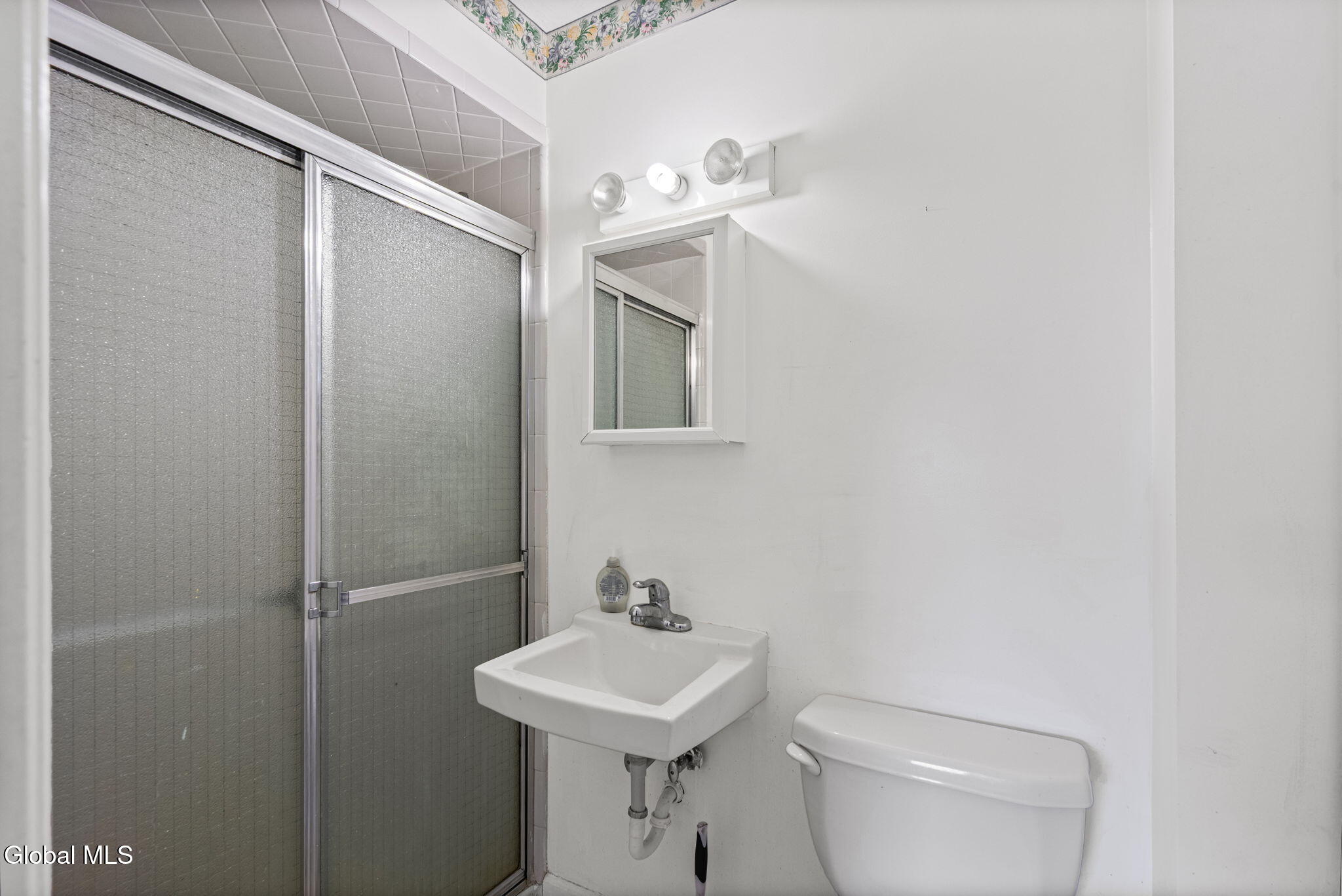 92 Fleetwood Avenue Albany NY 12209