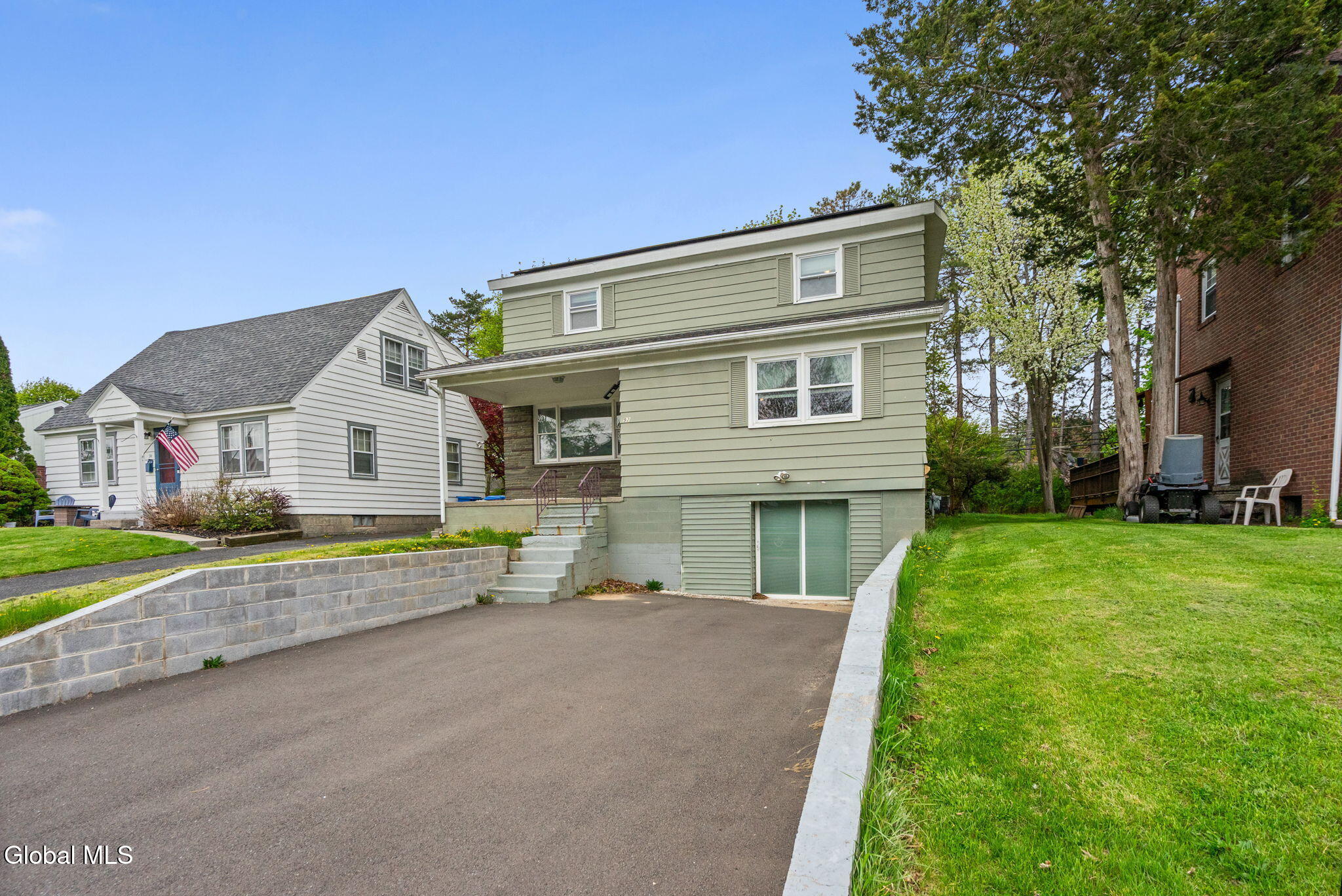 92 Fleetwood Avenue Albany NY 12209