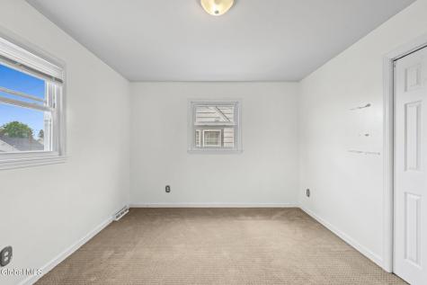 92 Fleetwood Avenue Albany NY 12209