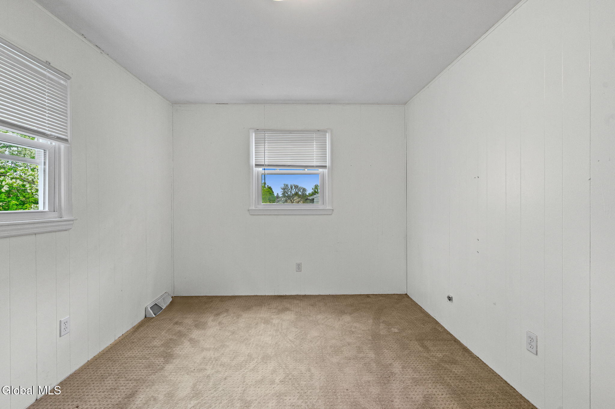 92 Fleetwood Avenue Albany NY 12209