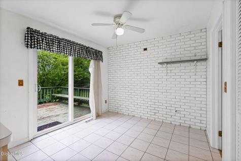 92 Fleetwood Avenue Albany NY 12209