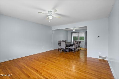 92 Fleetwood Avenue Albany NY 12209