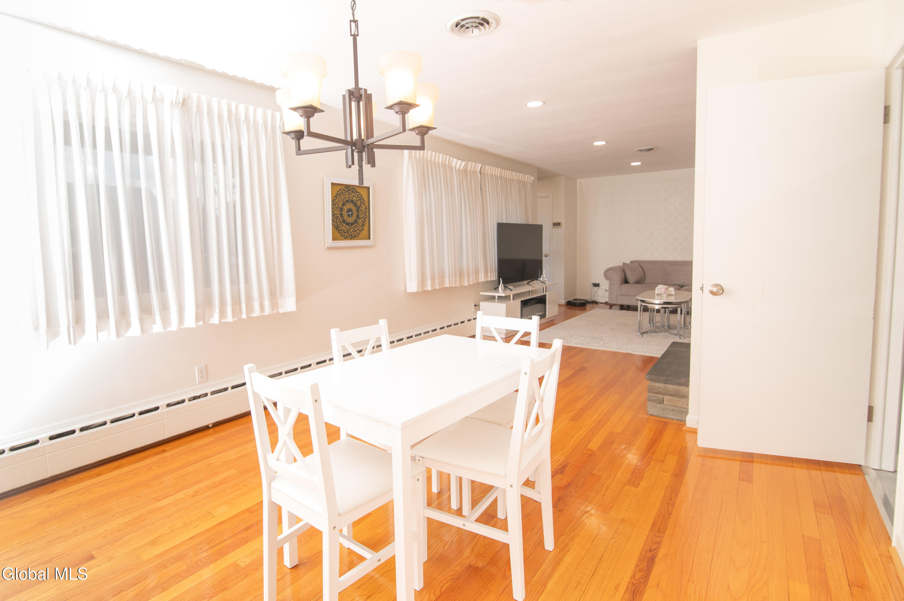 413 Hackett Boulevard Albany NY 12208
