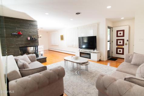 413 Hackett Boulevard Albany NY 12208