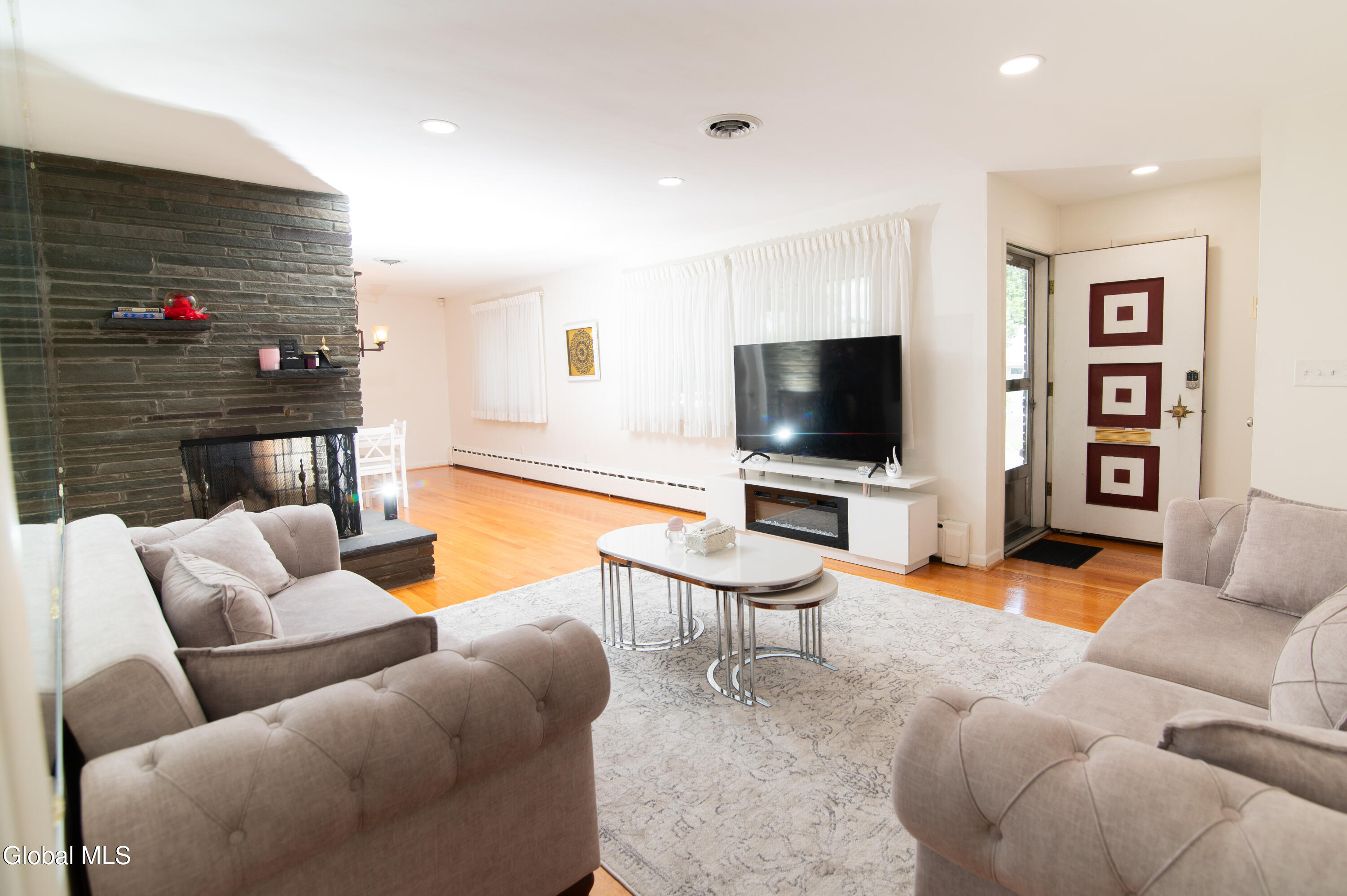 413 Hackett Boulevard Albany NY 12208