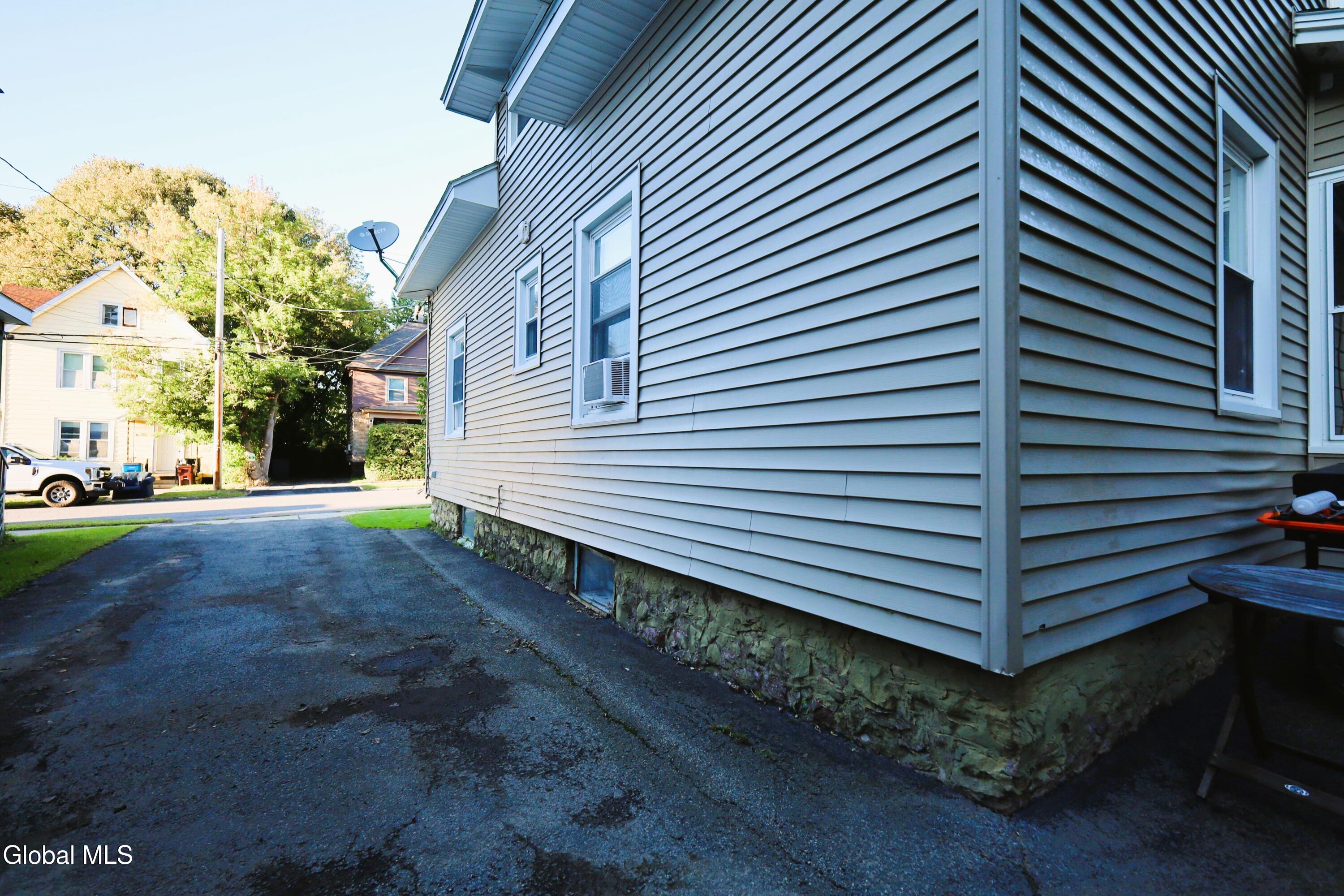 56 Steele Avenue Gloversville NY 12078