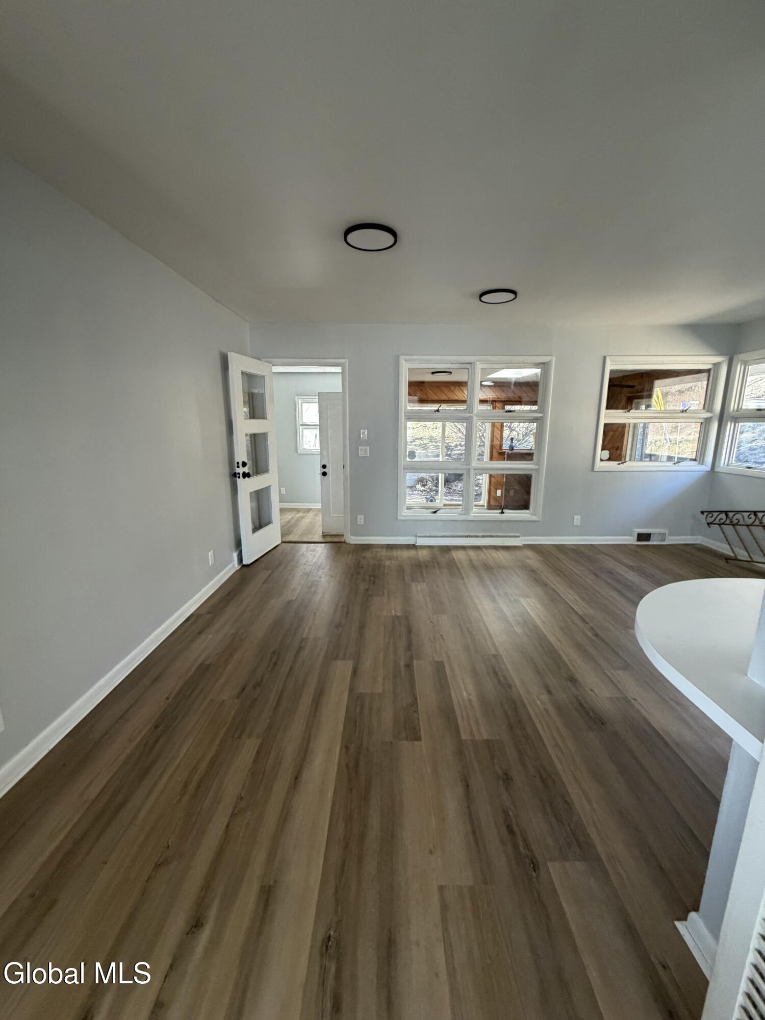 27 N Mcnab Avenue Gloversville NY 12078