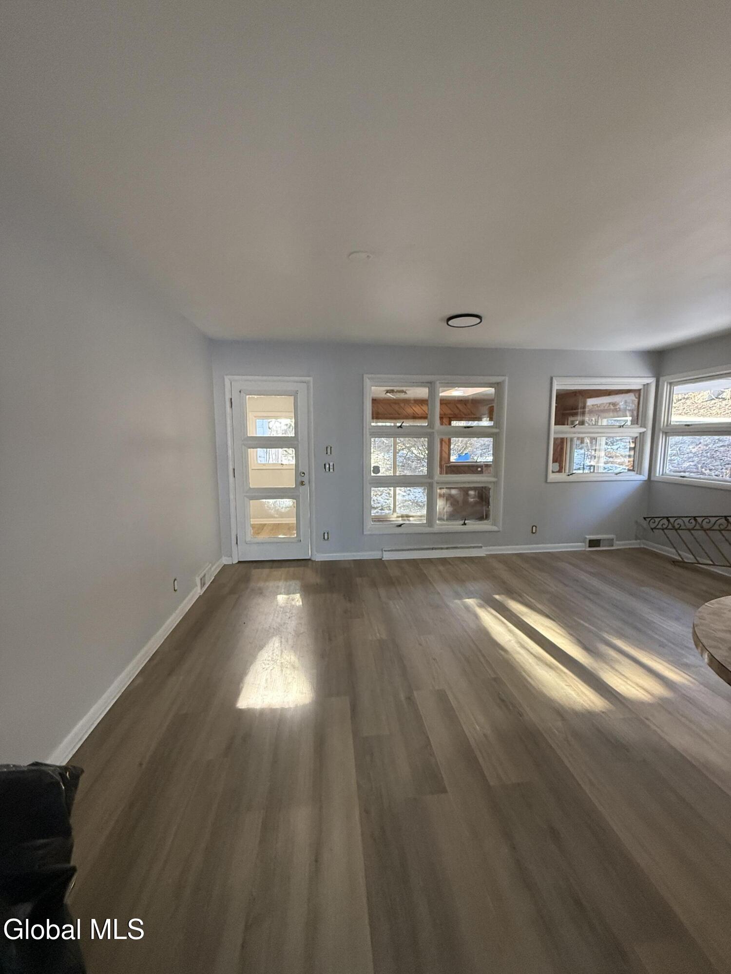 27 N Mcnab Avenue Gloversville NY 12078