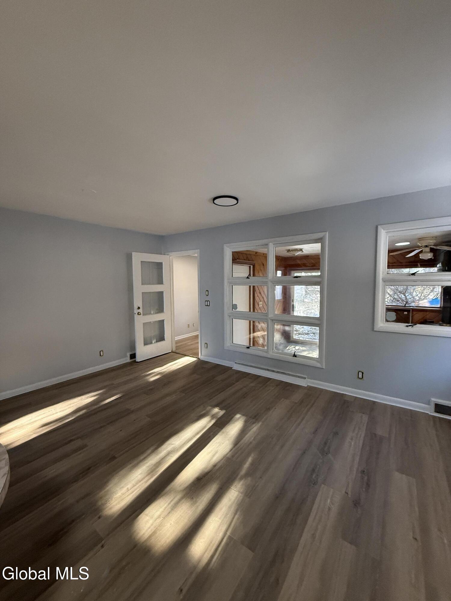 27 N Mcnab Avenue Gloversville NY 12078
