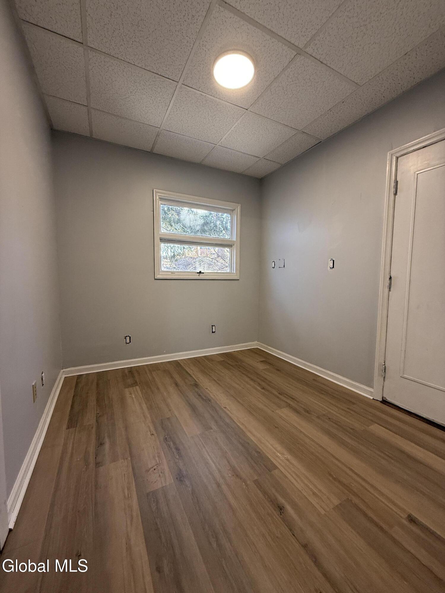 27 N Mcnab Avenue Gloversville NY 12078