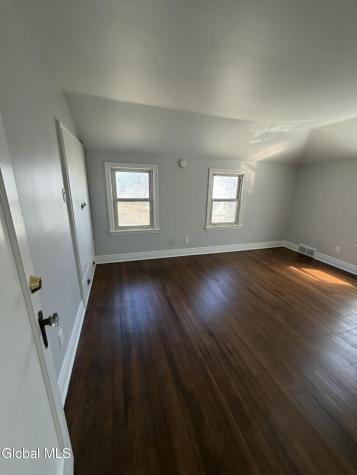27 N Mcnab Avenue Gloversville NY 12078