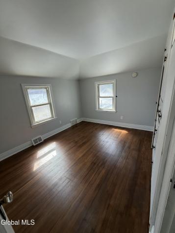 27 N Mcnab Avenue Gloversville NY 12078
