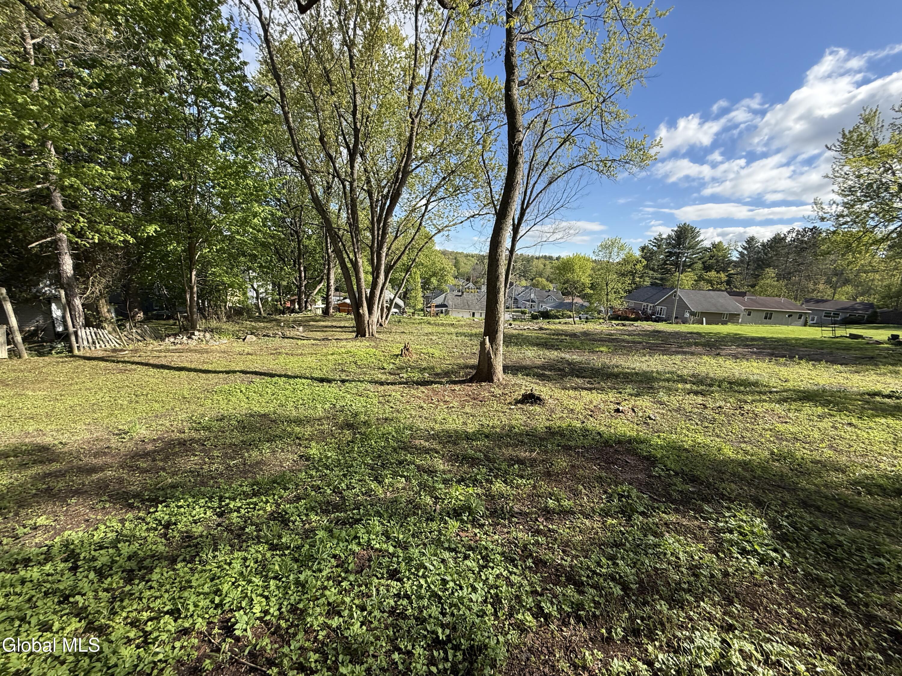 27 N Mcnab Avenue Gloversville NY 12078