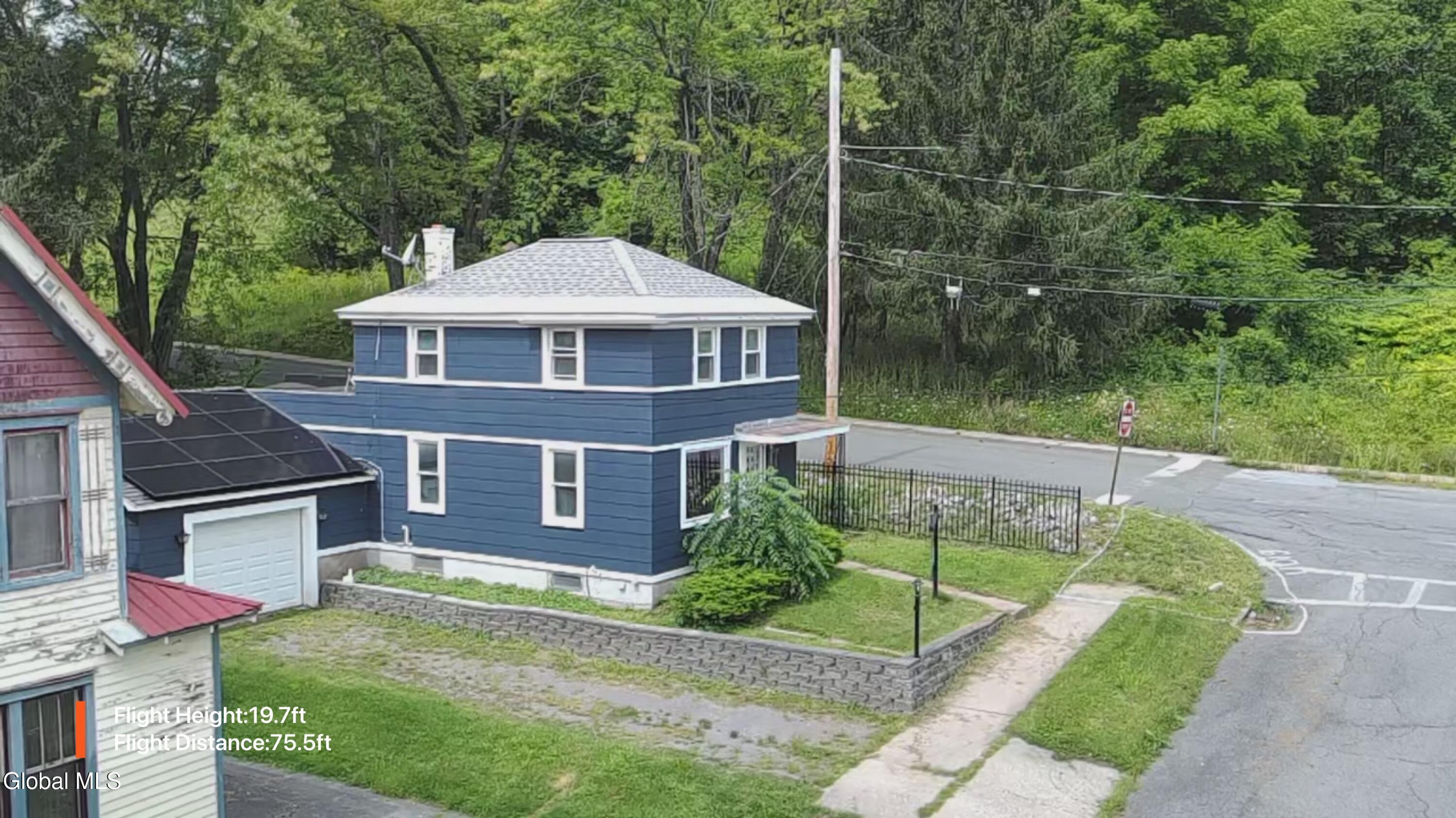 27 N Mcnab Avenue Gloversville NY 12078