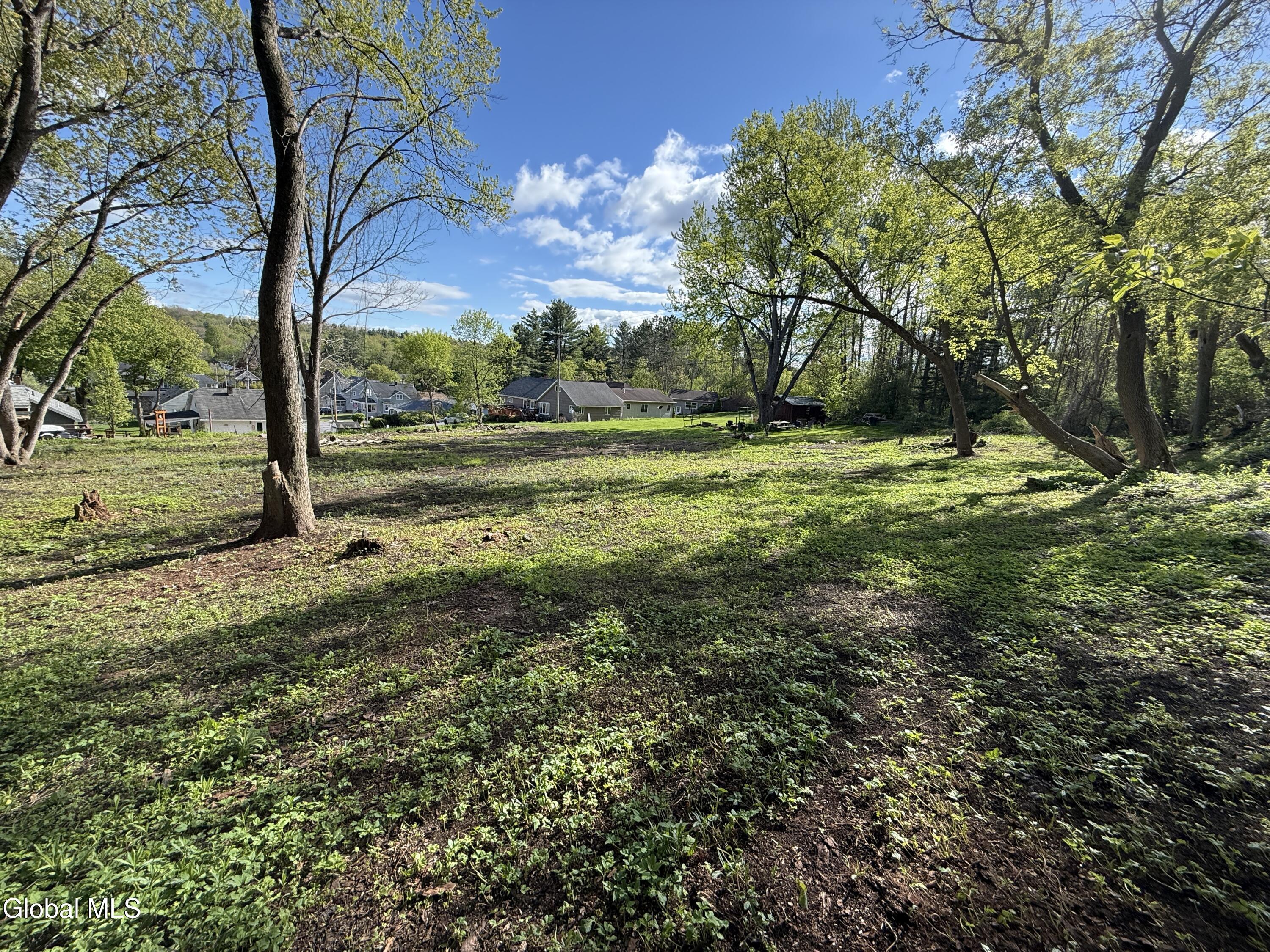 27 N Mcnab Avenue Gloversville NY 12078