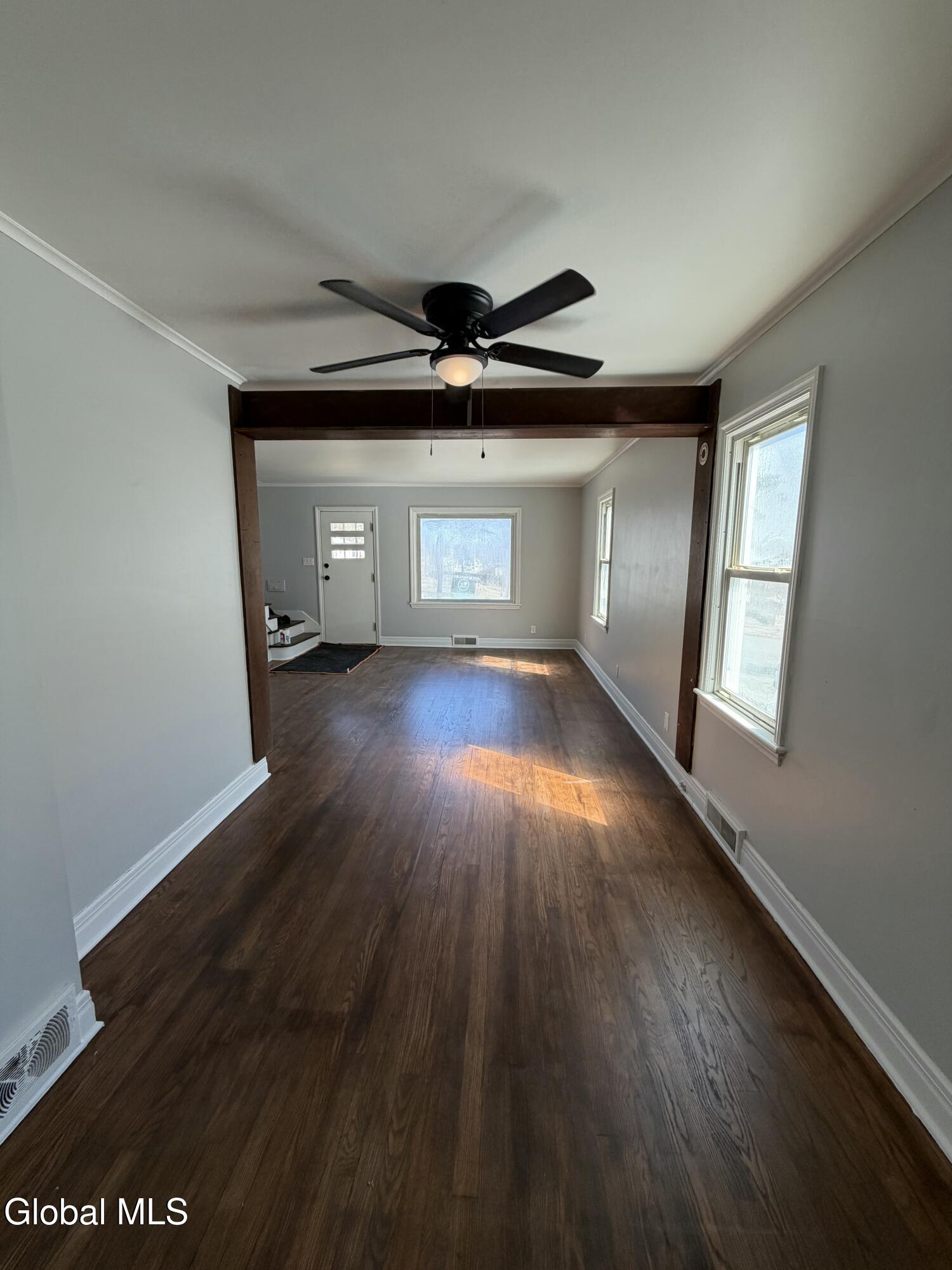 27 N Mcnab Avenue Gloversville NY 12078