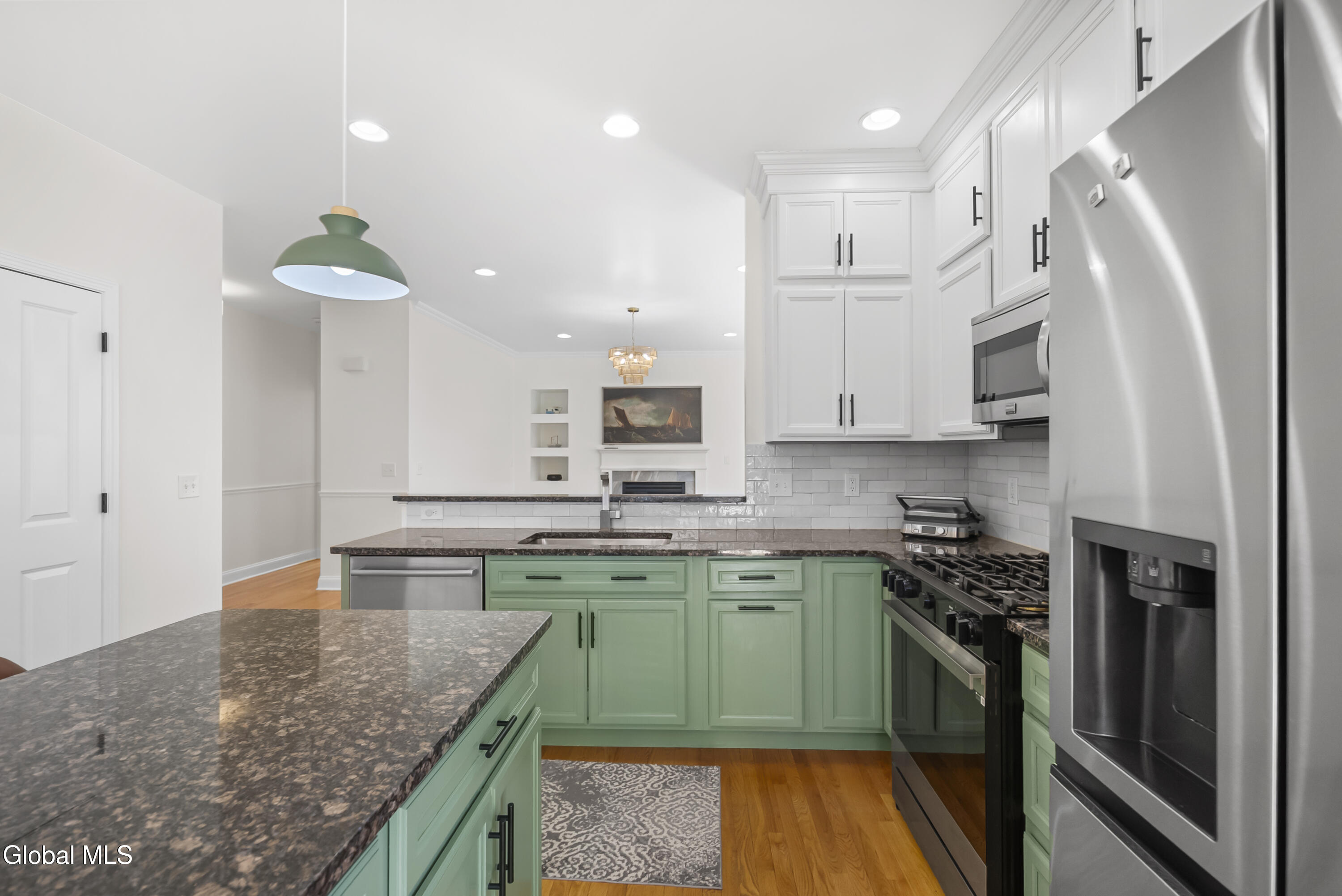 43 Chester Drive Halfmoon NY 12188