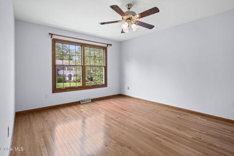 55 Dunwoodie Road Glenmont NY 12077