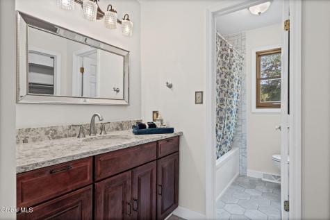 55 Dunwoodie Road Glenmont NY 12077