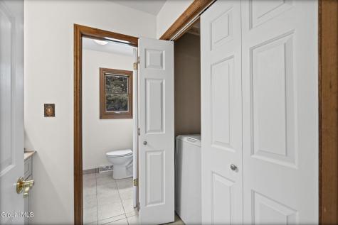 55 Dunwoodie Road Glenmont NY 12077