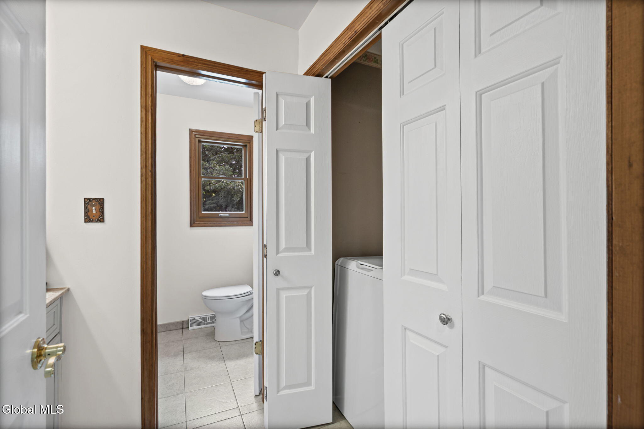 55 Dunwoodie Road Glenmont NY 12077