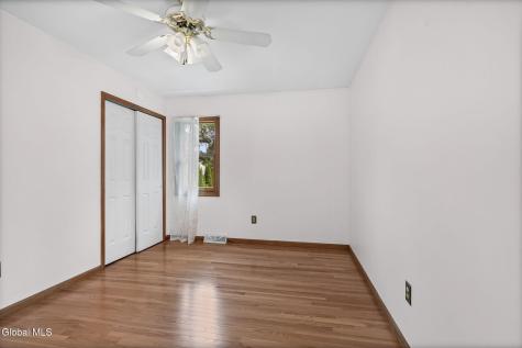 55 Dunwoodie Road Glenmont NY 12077