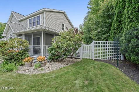 55 Dunwoodie Road Glenmont NY 12077