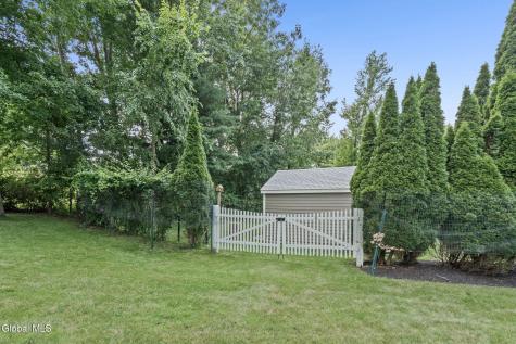 55 Dunwoodie Road Glenmont NY 12077