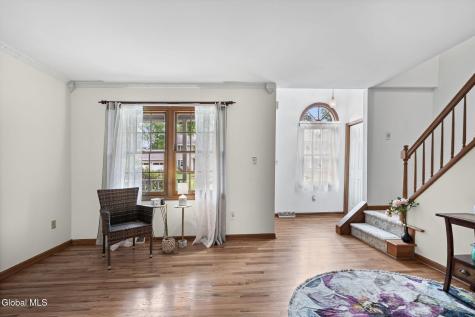 55 Dunwoodie Road Glenmont NY 12077