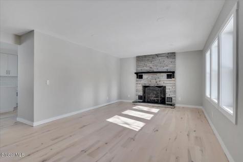 257 West Circular Street Saratoga Springs NY 12866