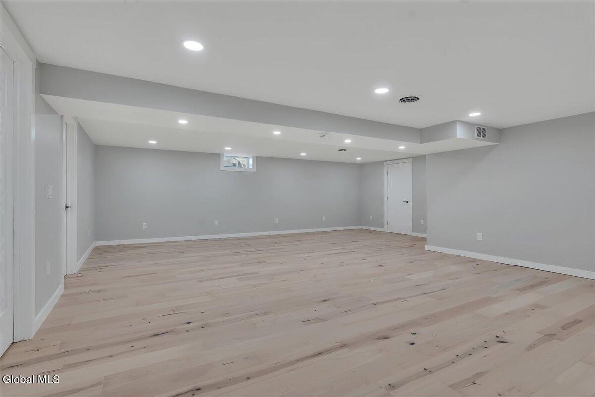 257 West Circular Street Saratoga Springs NY 12866