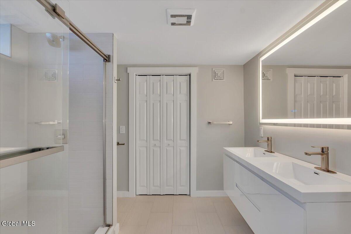 257 West Circular Street Saratoga Springs NY 12866