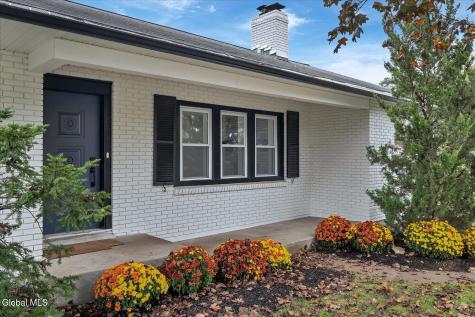 257 West Circular Street Saratoga Springs NY 12866